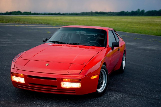1986-944 porsche turbo 26