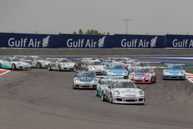 Start Rennen 2 Porsche Mobil 1 Supercup Bahrain 2012