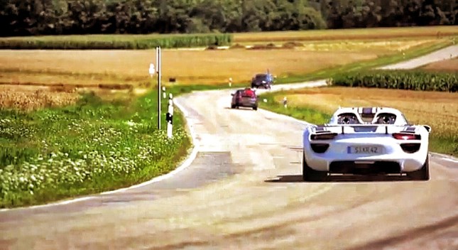 Vorhang auf der Porsche 918 Spyder DE YouTube.png20_Snapseed