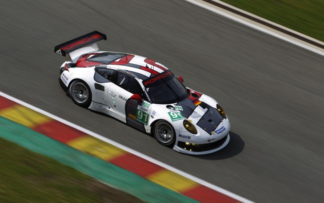 Porsche 911 RSR, Porsche AG Team Manthey: Joerg Bergmeister, Timo Bernhard, Patrick Pilet