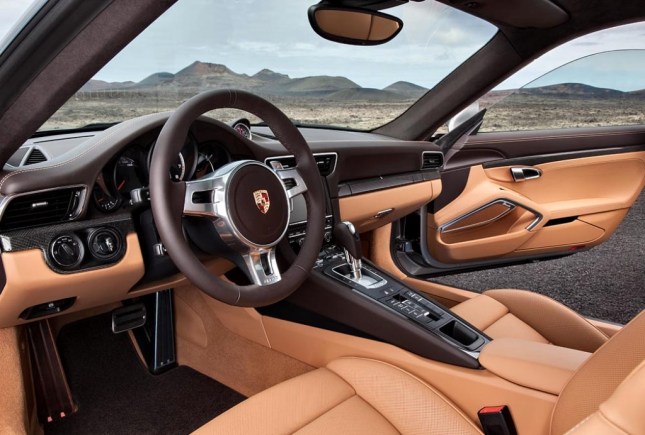 911 Turbo S Coupé Interior