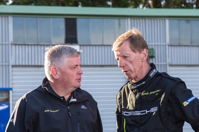 l.- r.: Wolfgang Hatz, Board Member of the Executive for Research and Development, Walter Röhrl, twice holder of the rally world championship