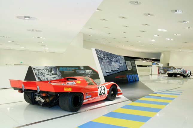 On the weekend of the race, June 14th to 15th, visitors can follow the race live as part of a public viewing in the Porsche Museum (free entrance then).