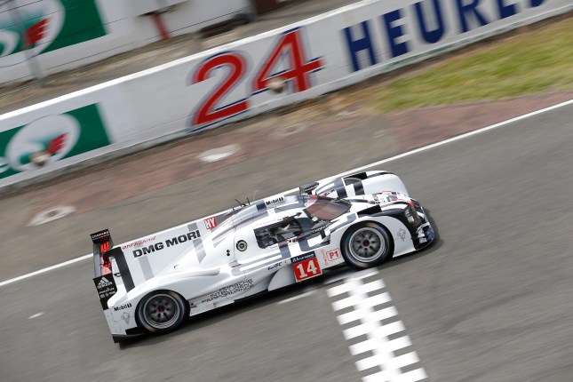 Porsche 919 Hybrid, Porsche Team: Romain Dumas, Neel Jani, Marc Lieb